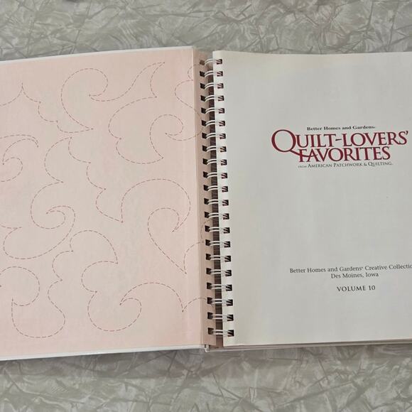 Better Homes and Gardens Quilt-Lovers Favorites Book 2010 - Picture 3 of 8
